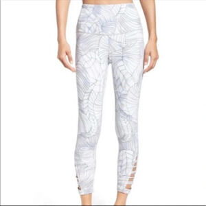 Zella White & Gray Impulse Abstract Print Leggings